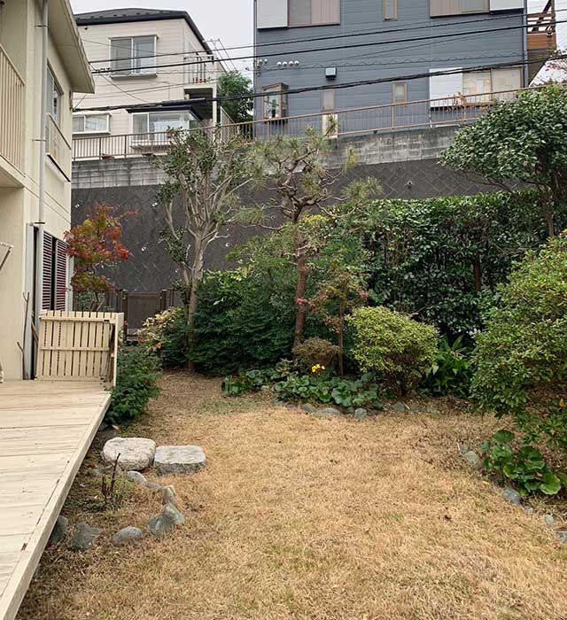 庭木の剪定と草刈り